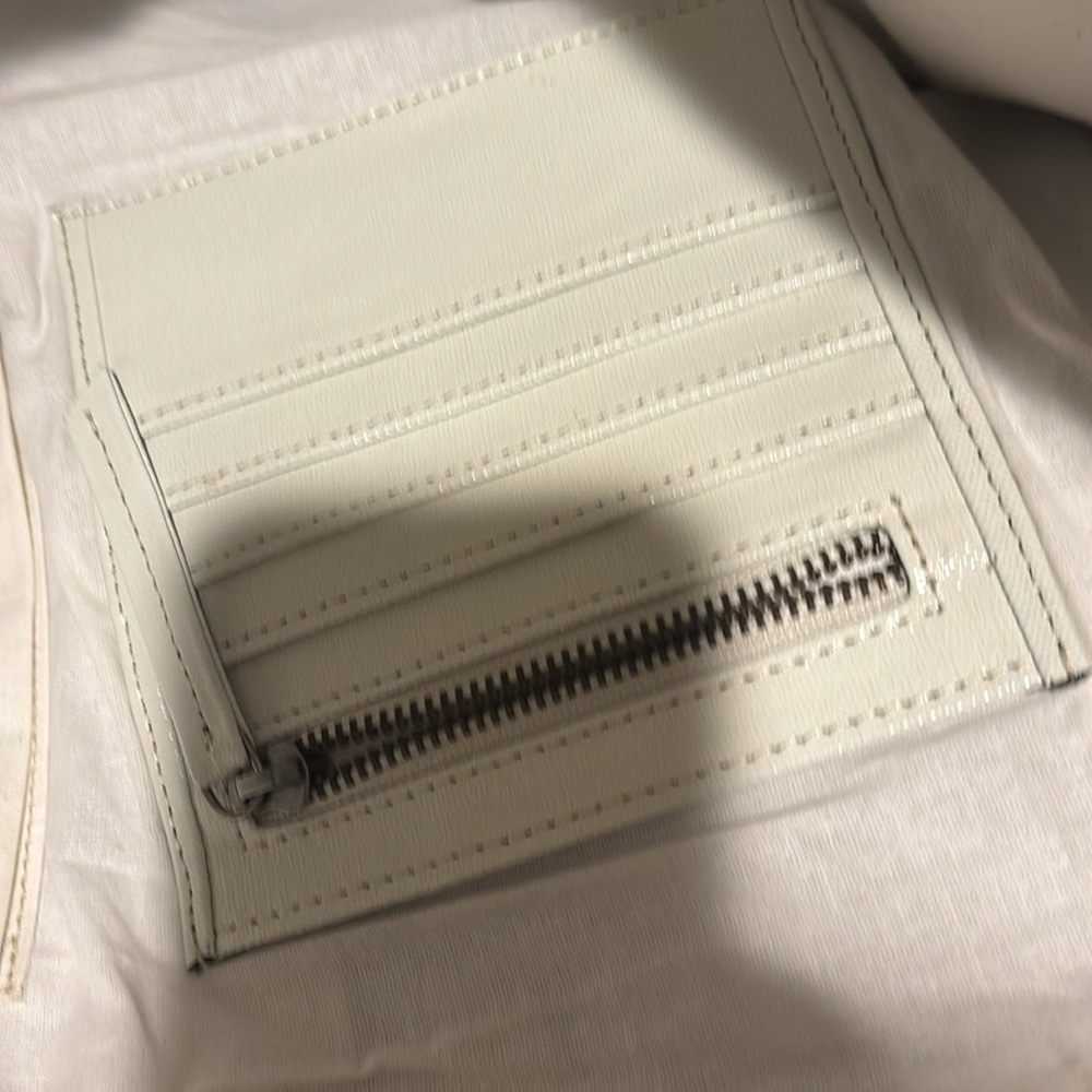 Free People " Off the Record‎ " carryall.Light cream - Picture 9 of 15